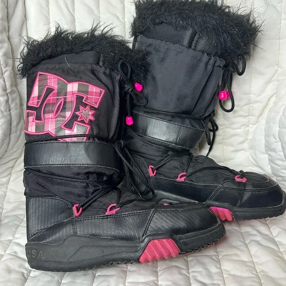 DC y2K Winter Boots Pink Plaid - Picture 2 of 2